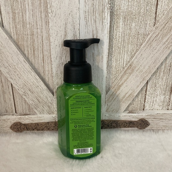 Bath & Body Works Halloween 2023 Foaming Hand Soap - Picture 2 of 4